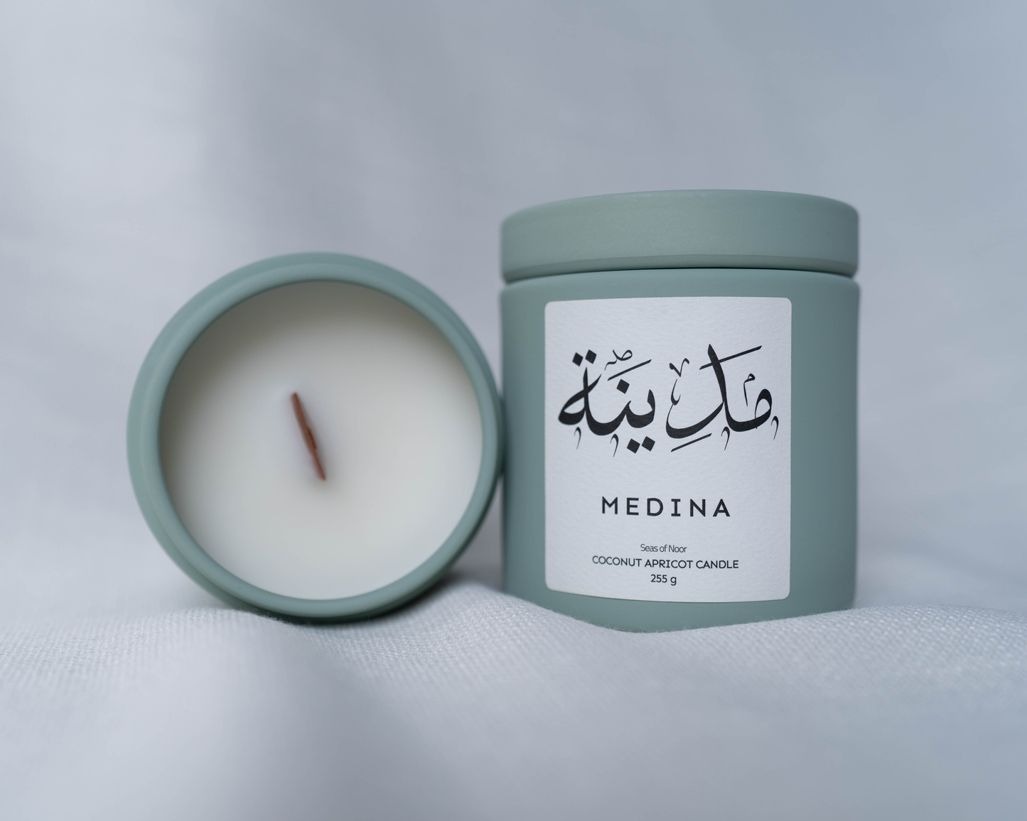 Medina Scented Crackling Wood Candle