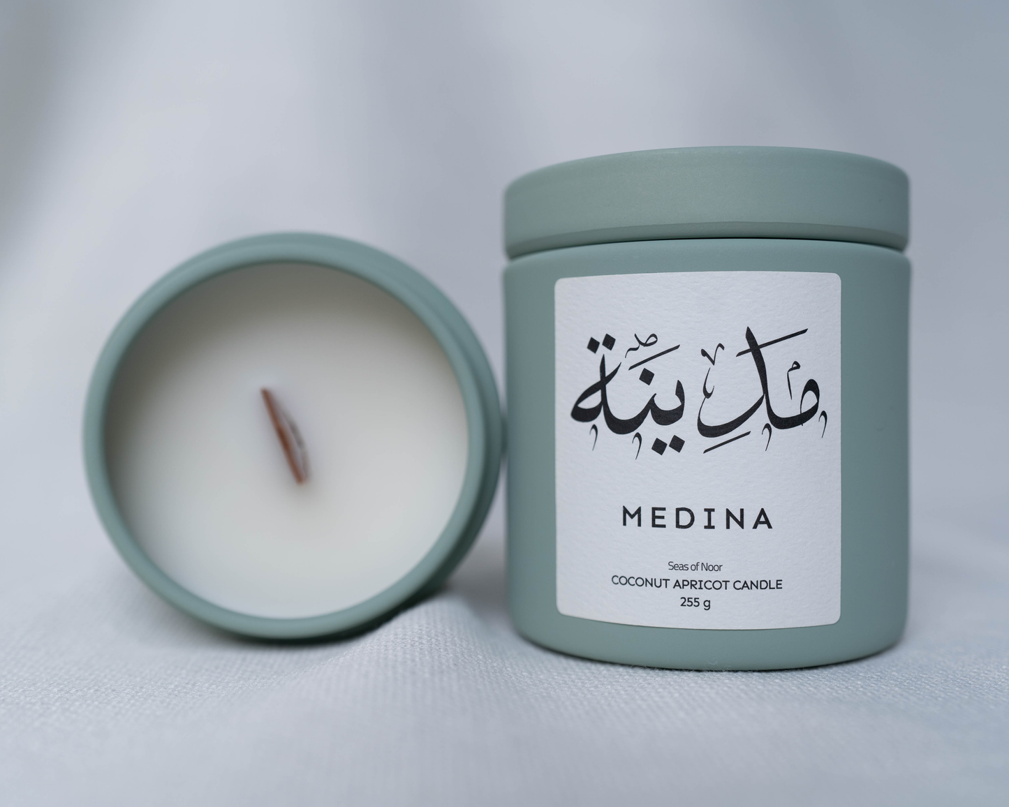 Medina Scented Crackling Wood Candle